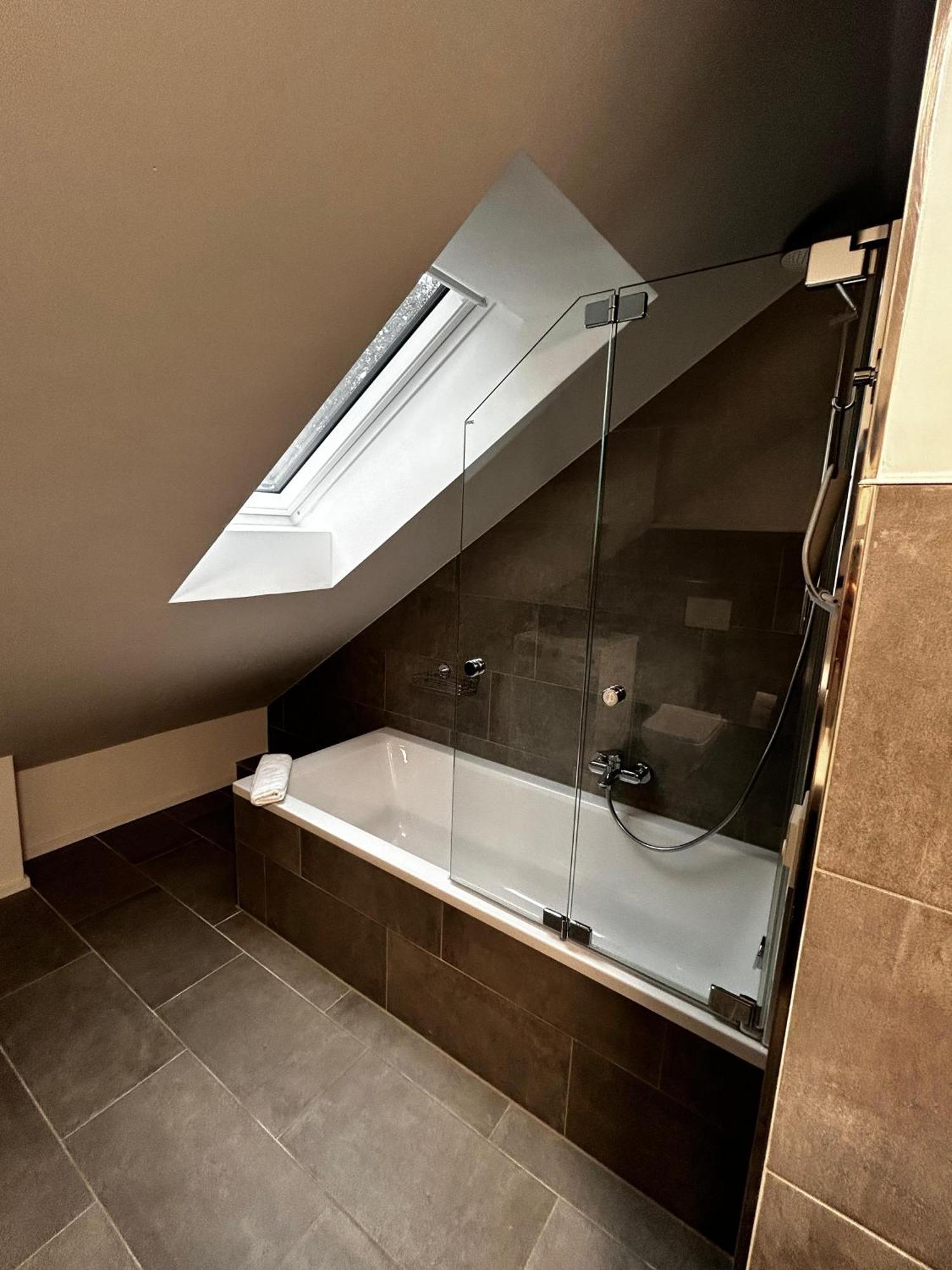 Moderne Ferienwohnung Fuer Familien Im Dachgeschoss Bosau Екстер'єр фото